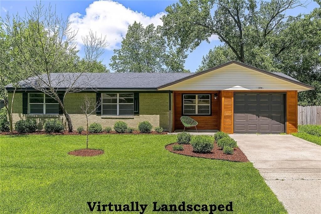 Property Photo: 1202 SE E Street AR 72712