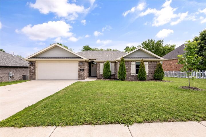 106 N Lion Drive  Gravette AR 72736 photo