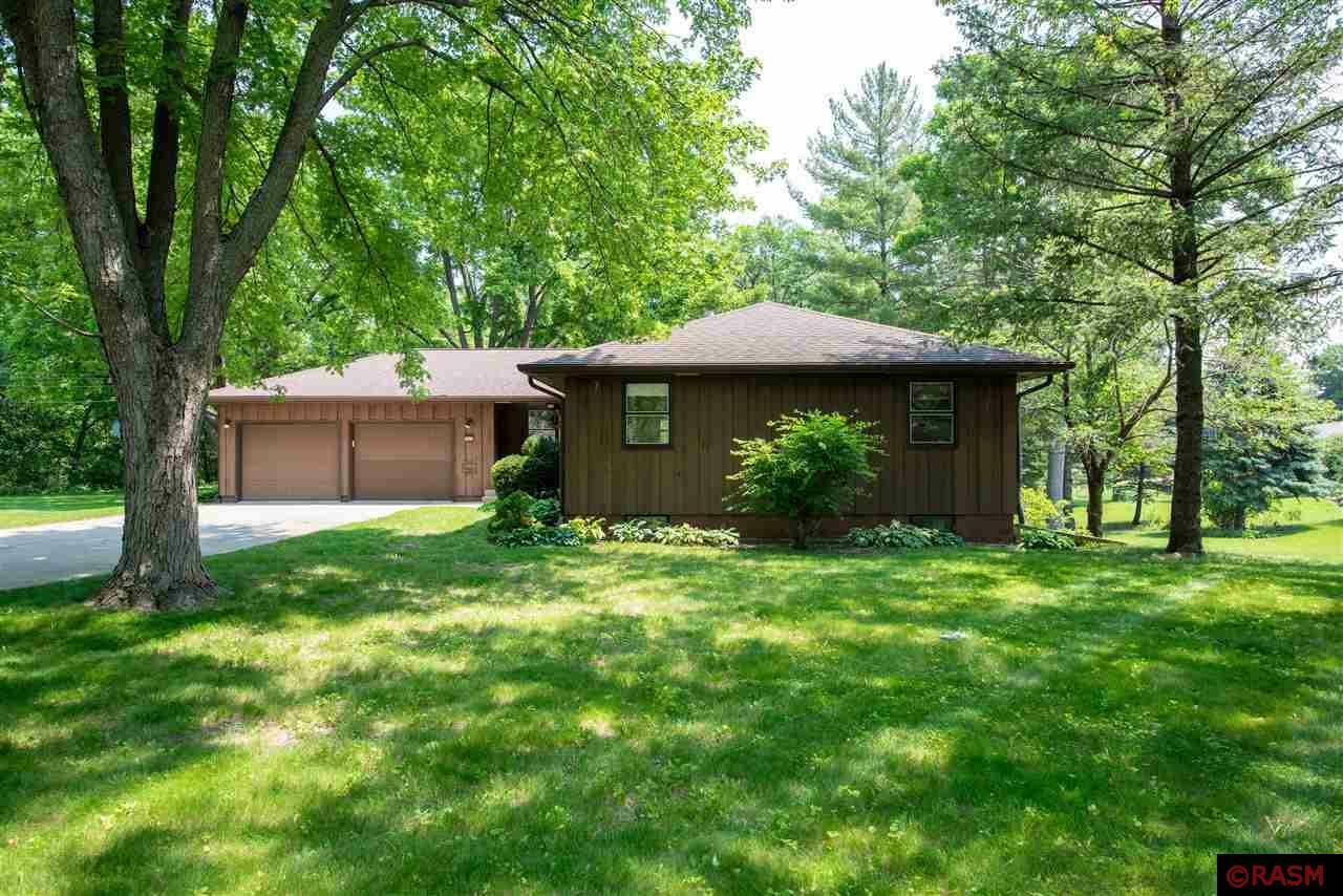 Property Photo: 2022 Roe Crest Drive MN 56003