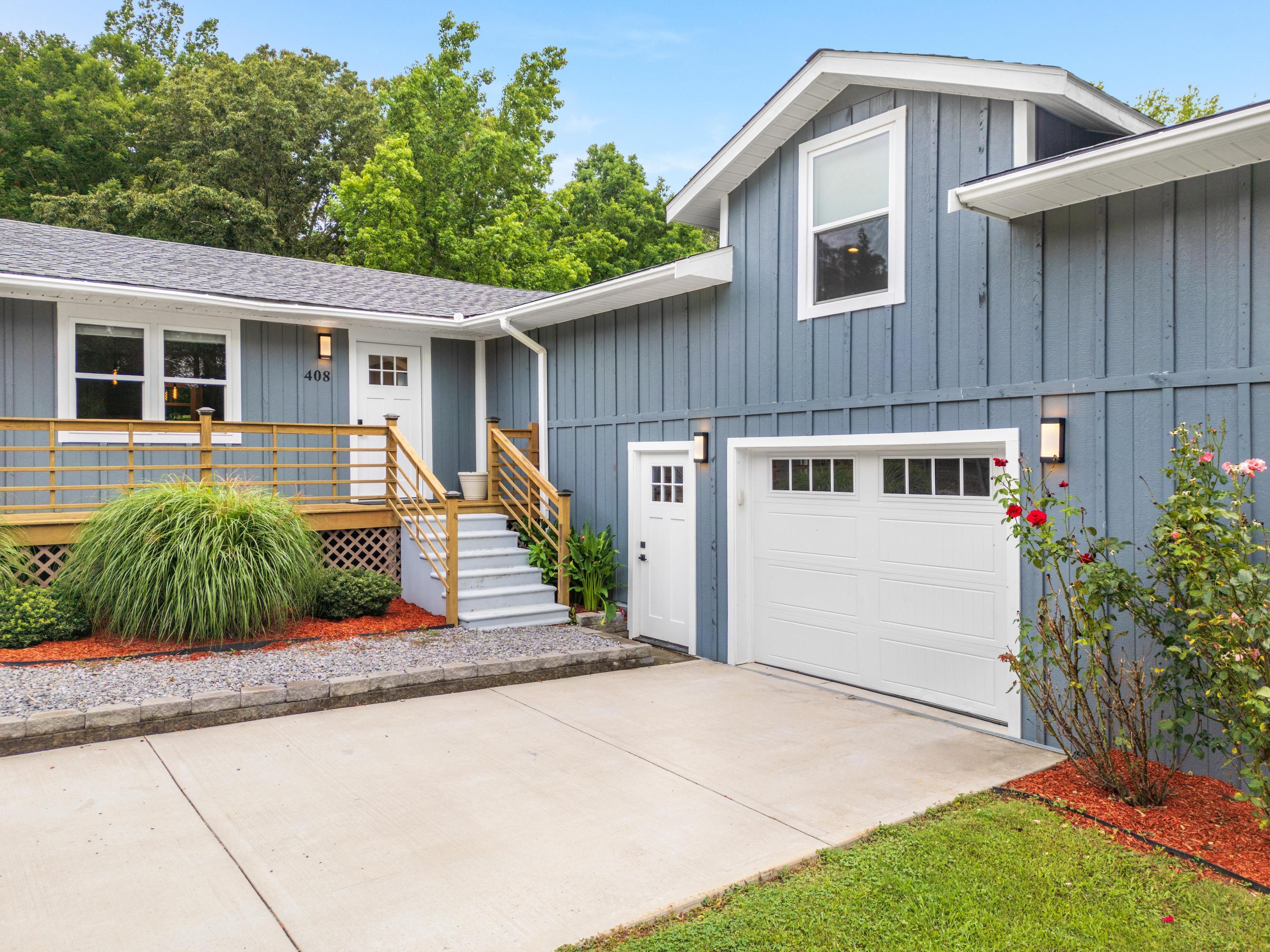 Property Photo: 408 Carson Road SE TN 37323