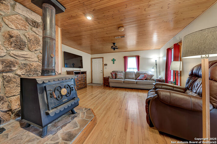 Property Photo: 4190 Atkins TX 76571