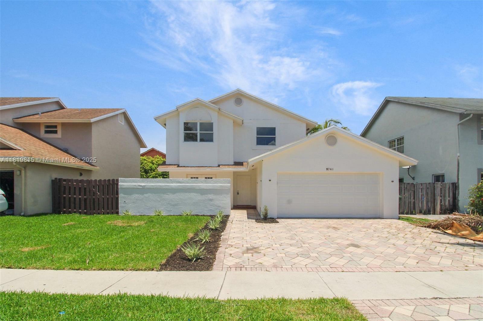 9741 SW 12th St  Pembroke Pines FL 33025 photo
