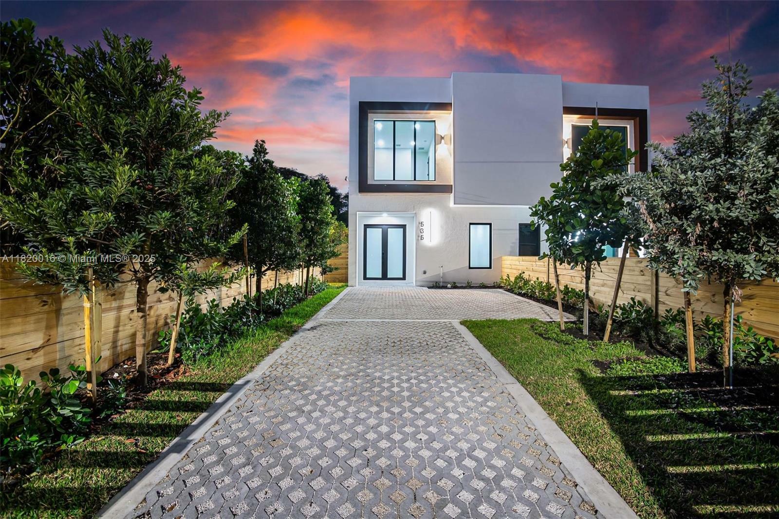 Property Photo: 535 NW 52nd St FL 33127