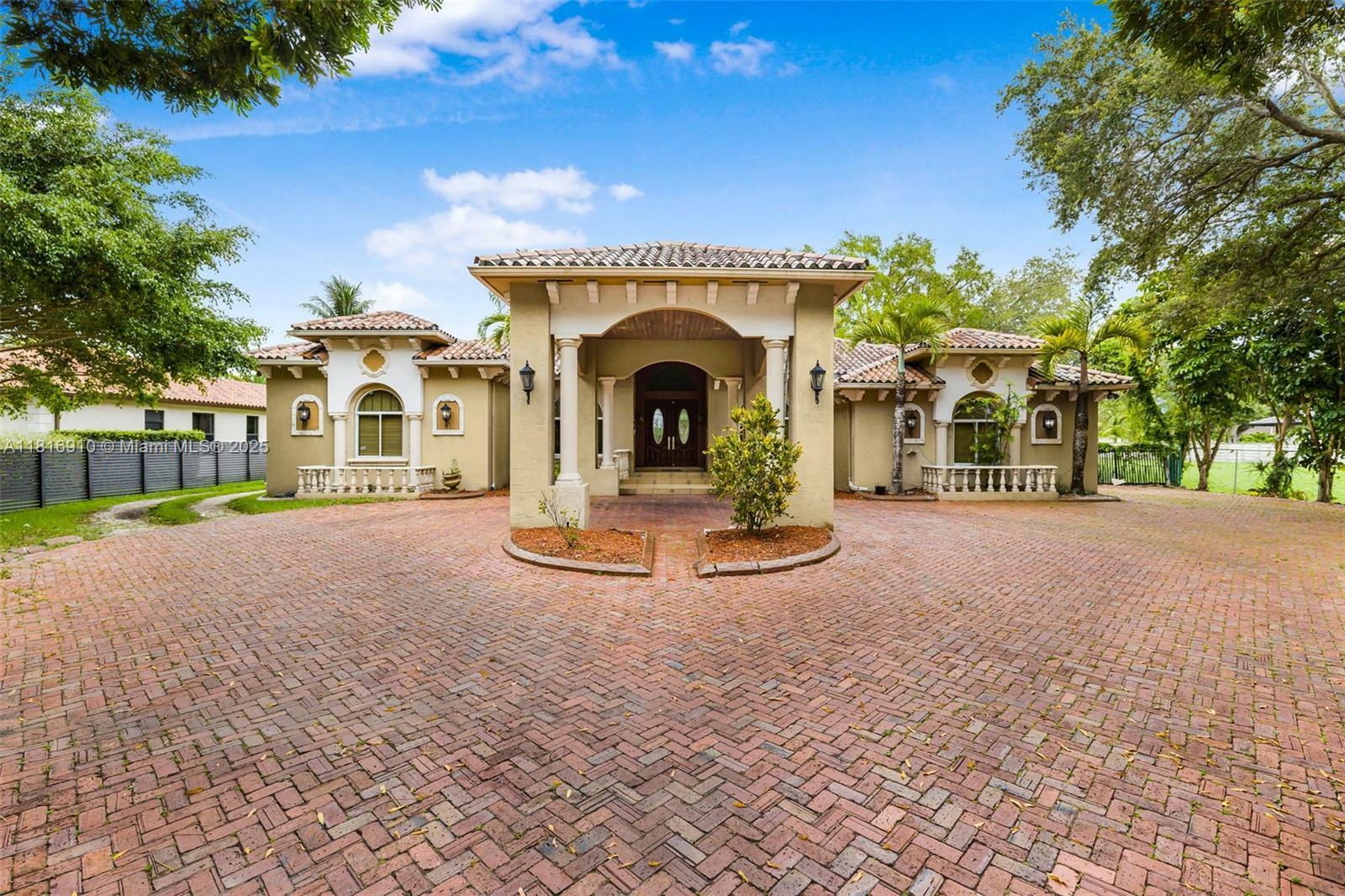 Property Photo: 7761 SW 122 Ave FL 33183