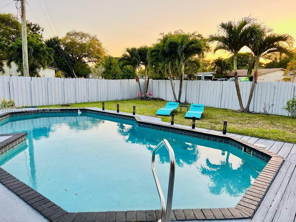 3338 Taft St  Hollywood FL 33021 photo