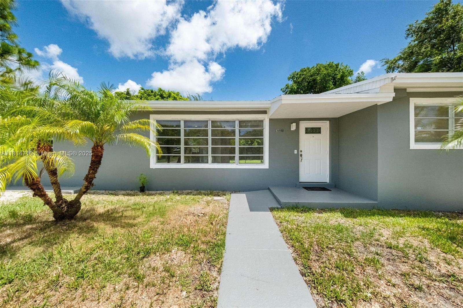 Property Photo: 9221 SW 167th Ter FL 33157