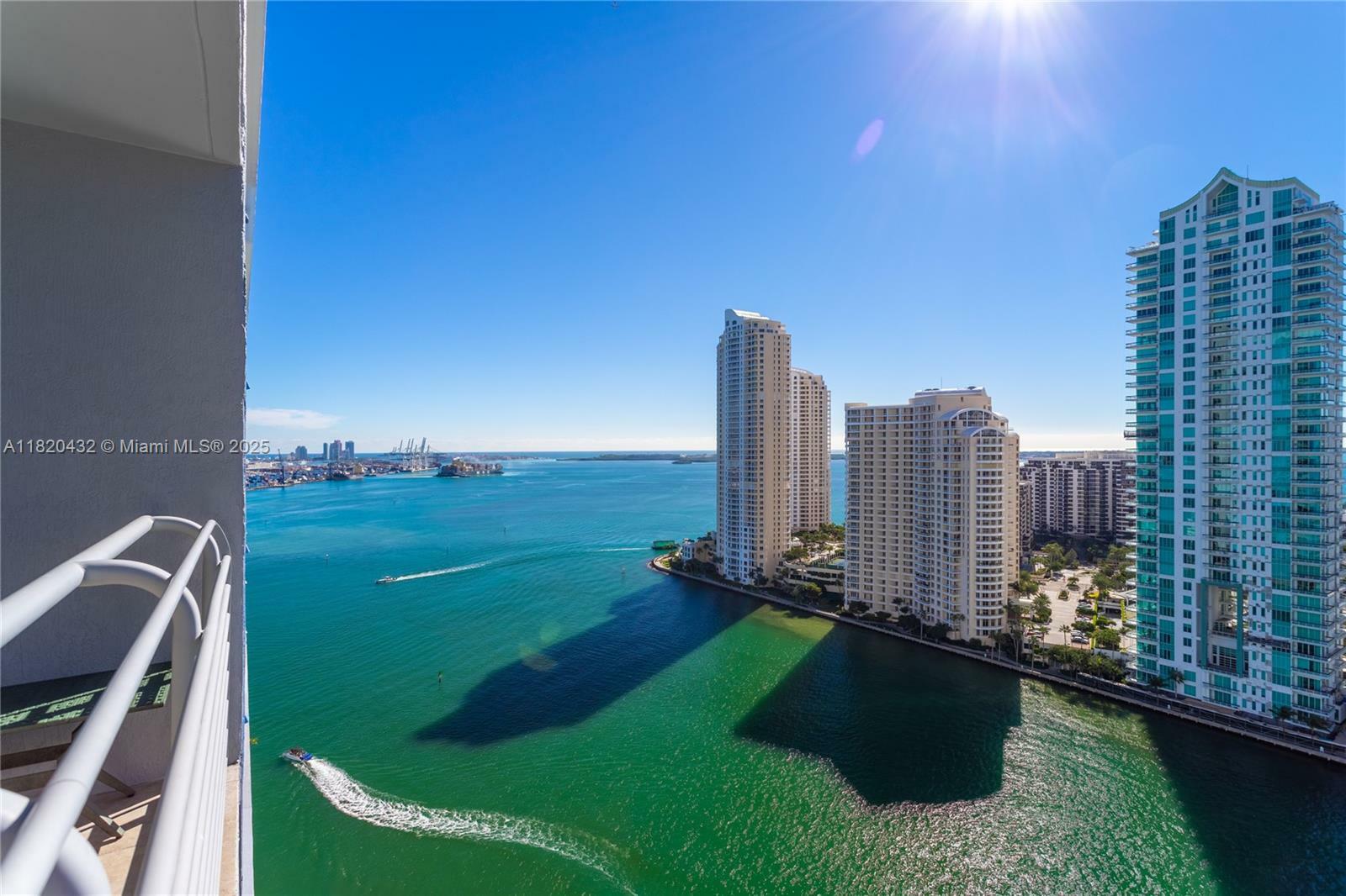 Property Photo: 325 S Biscayne Blvd 2615 FL 33131