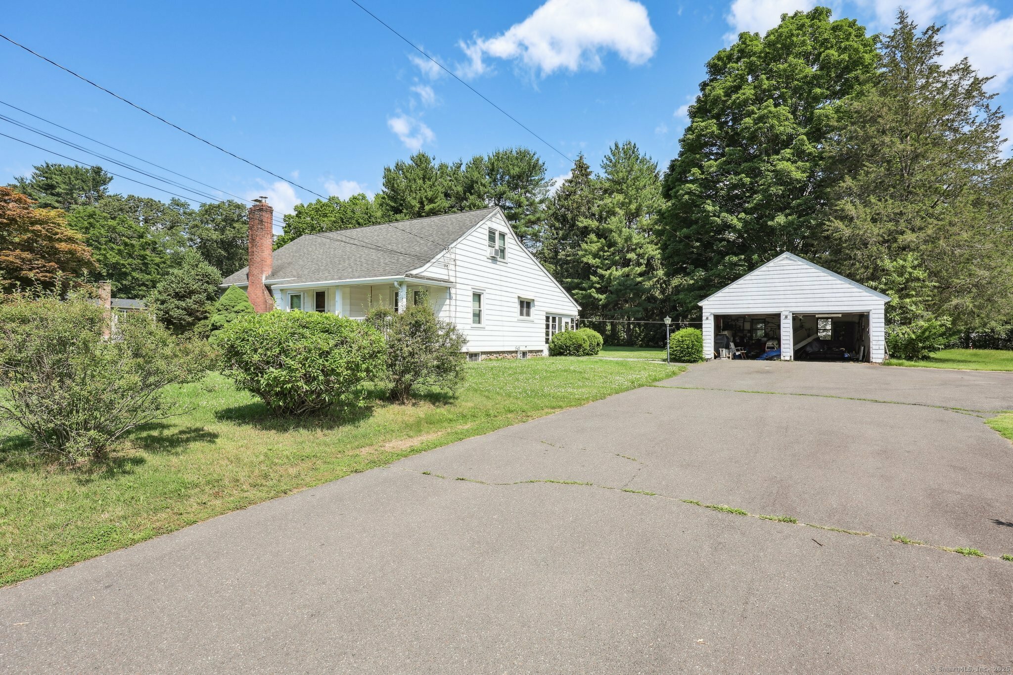 Property Photo:  55 Defashion Street  CT 06479 