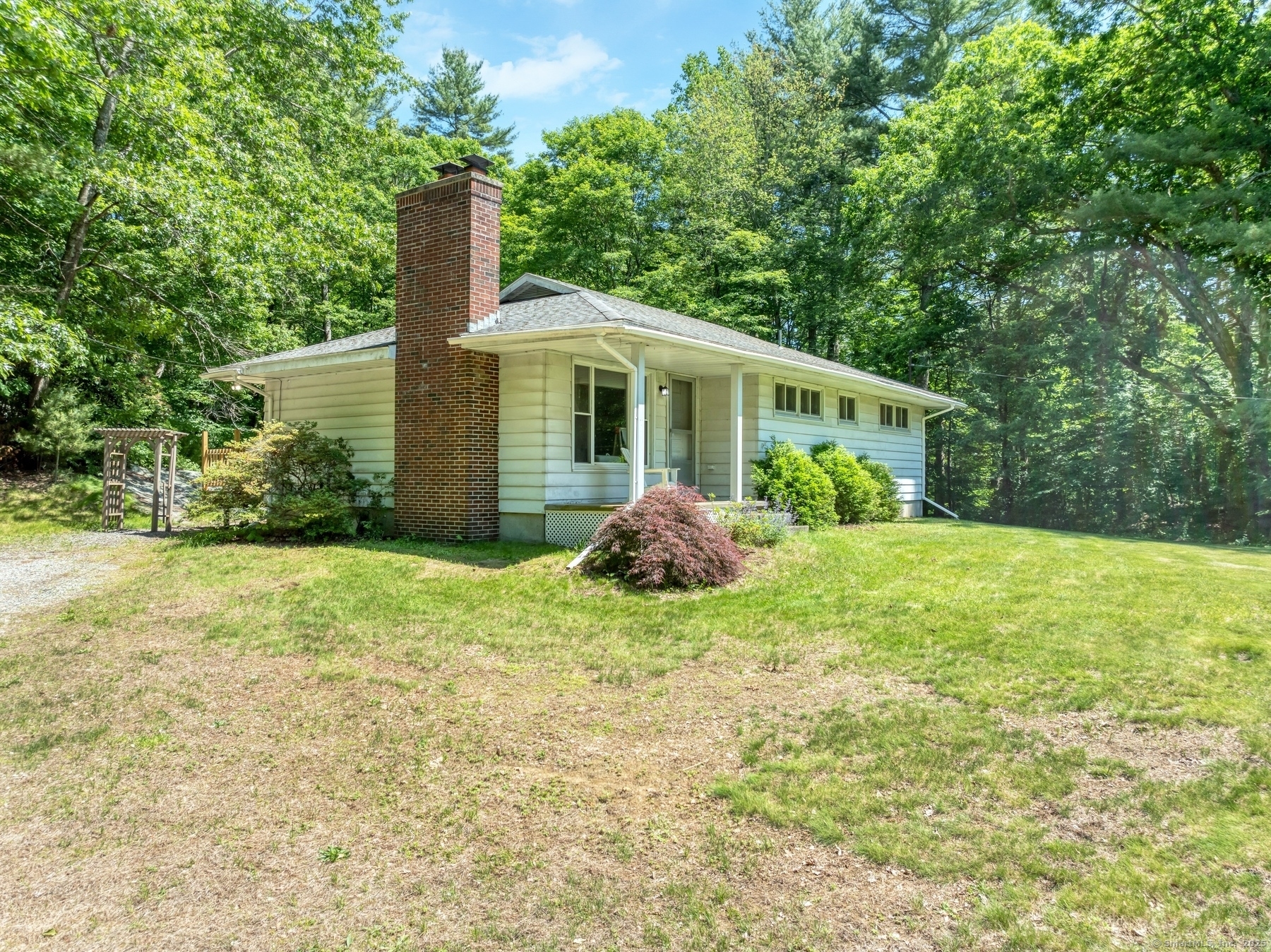 Property Photo: 123 Geer Road CT 06351