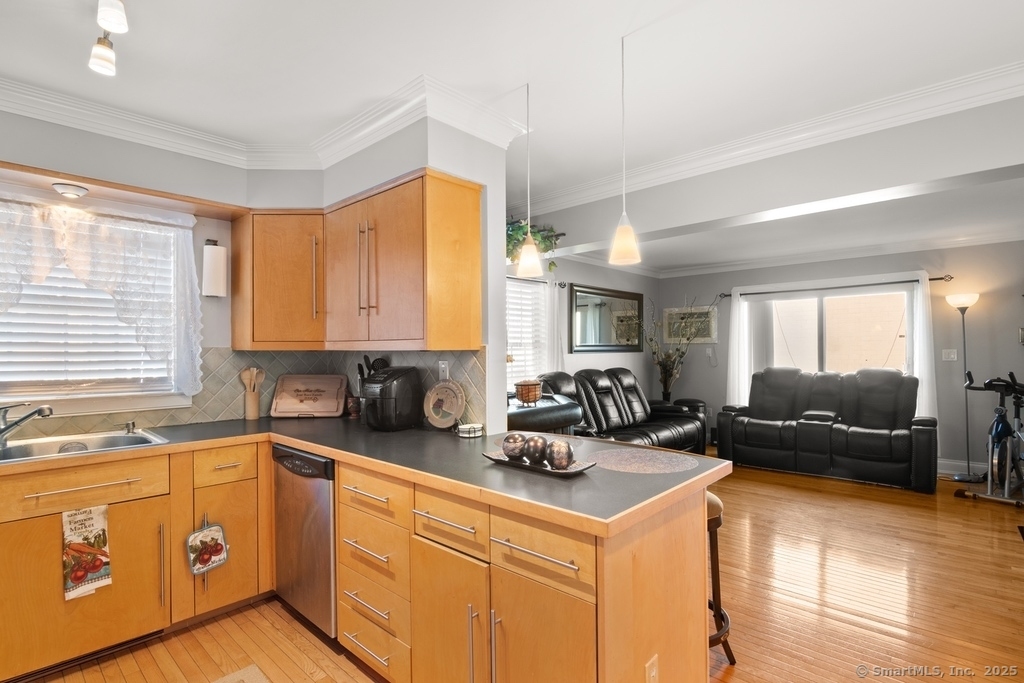 Property Photo: 20 Daly Street Apt 2F CT 06902