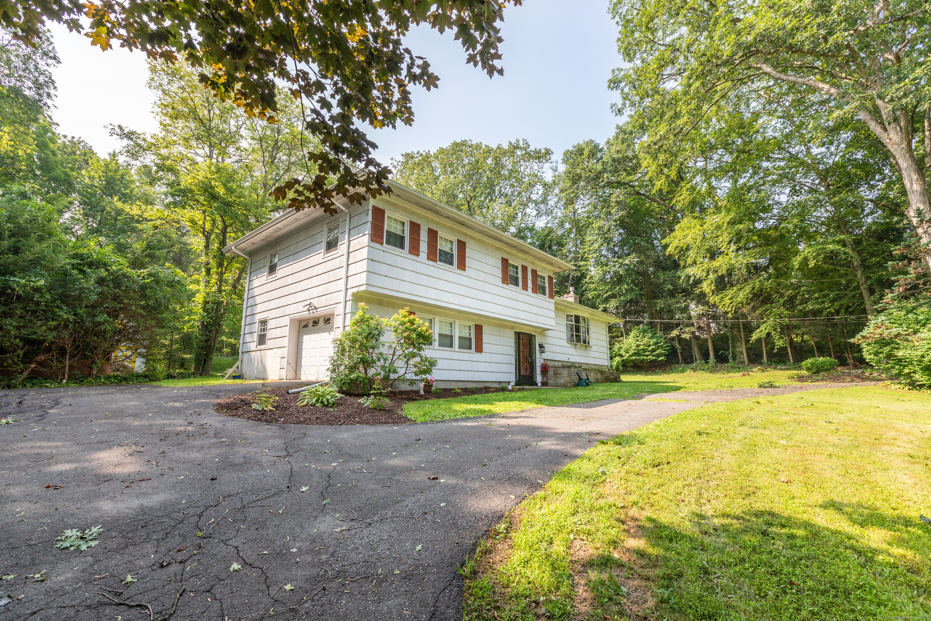 Property Photo:  89 Old Church Road  CT 06478 