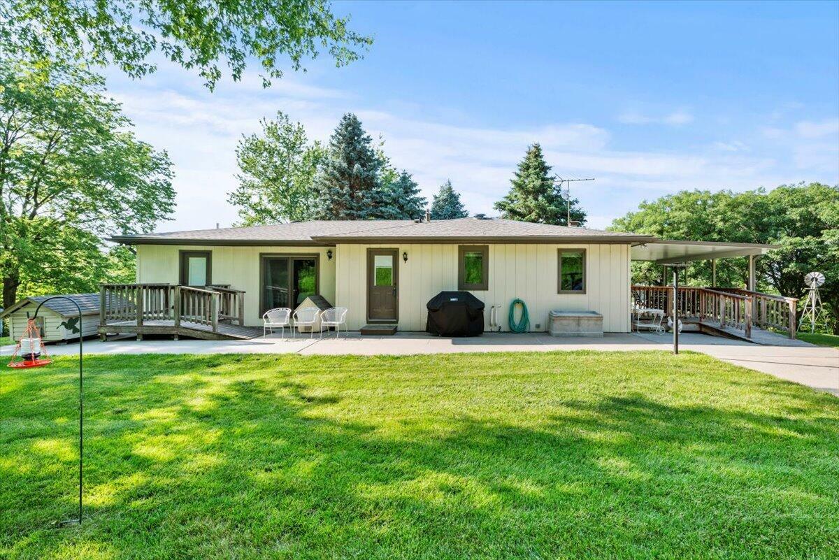 Property Photo: 23647 Idlewood Road IA 51576