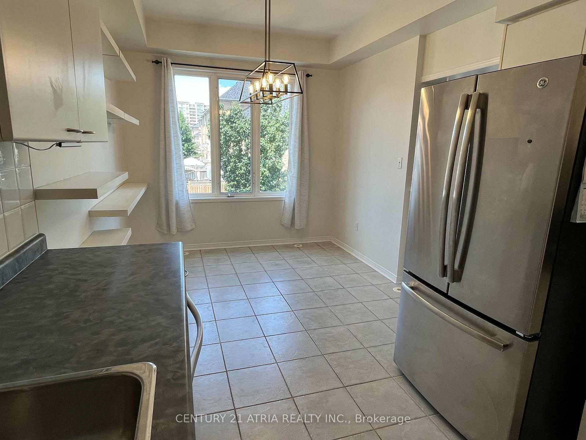 Property Photo: 21 Coburg Crescent ON L4B 4E1