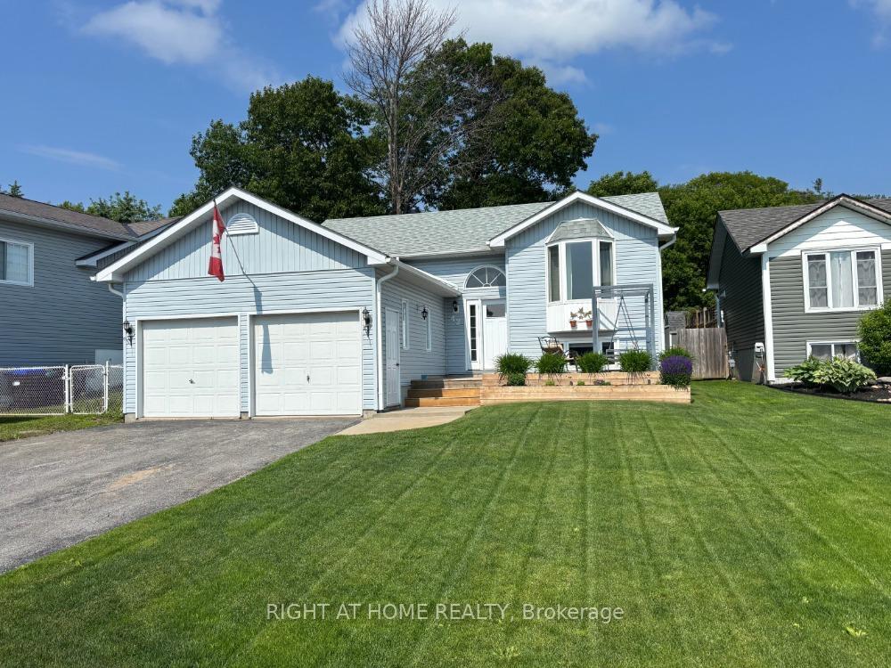 Property Photo: 42 Byrnes Crescent ON L9M 1V9