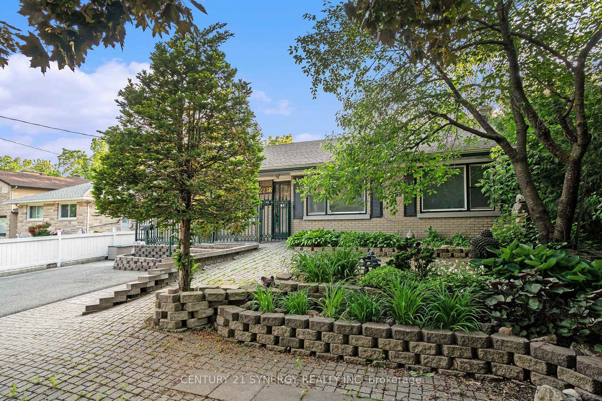 Photo de la propriété: 2238 Utah Street ON K1H 7W8