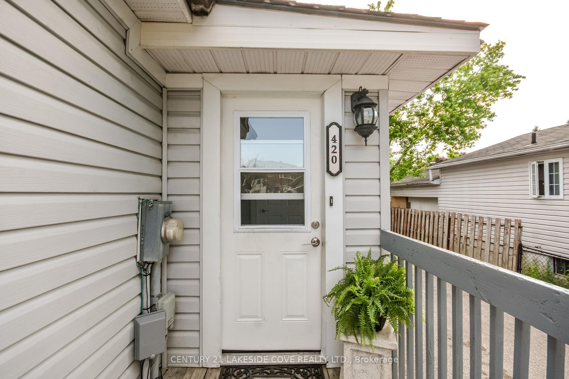Photo de la propriété:  420 Raymond Avenue  ON L3V 6X4 