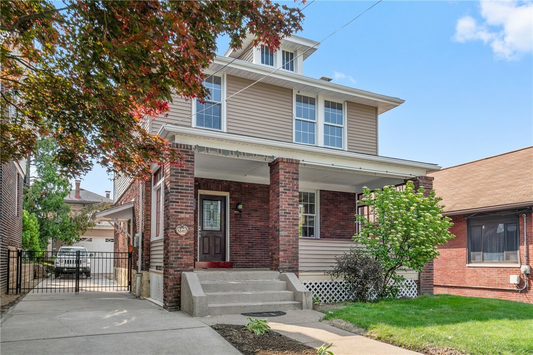Property Photo: 1840 Perrott Ave PA 15212
