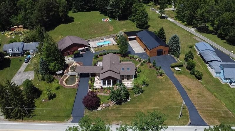 Property Photo:  33 Chalkhill Ohiopyle Rd  PA 15470 