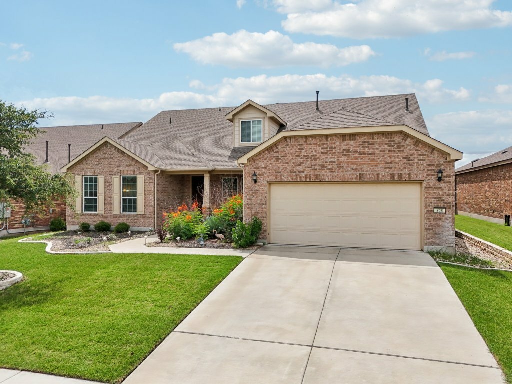 Property Photo: 806 Holiday Creek Lane TX 78633