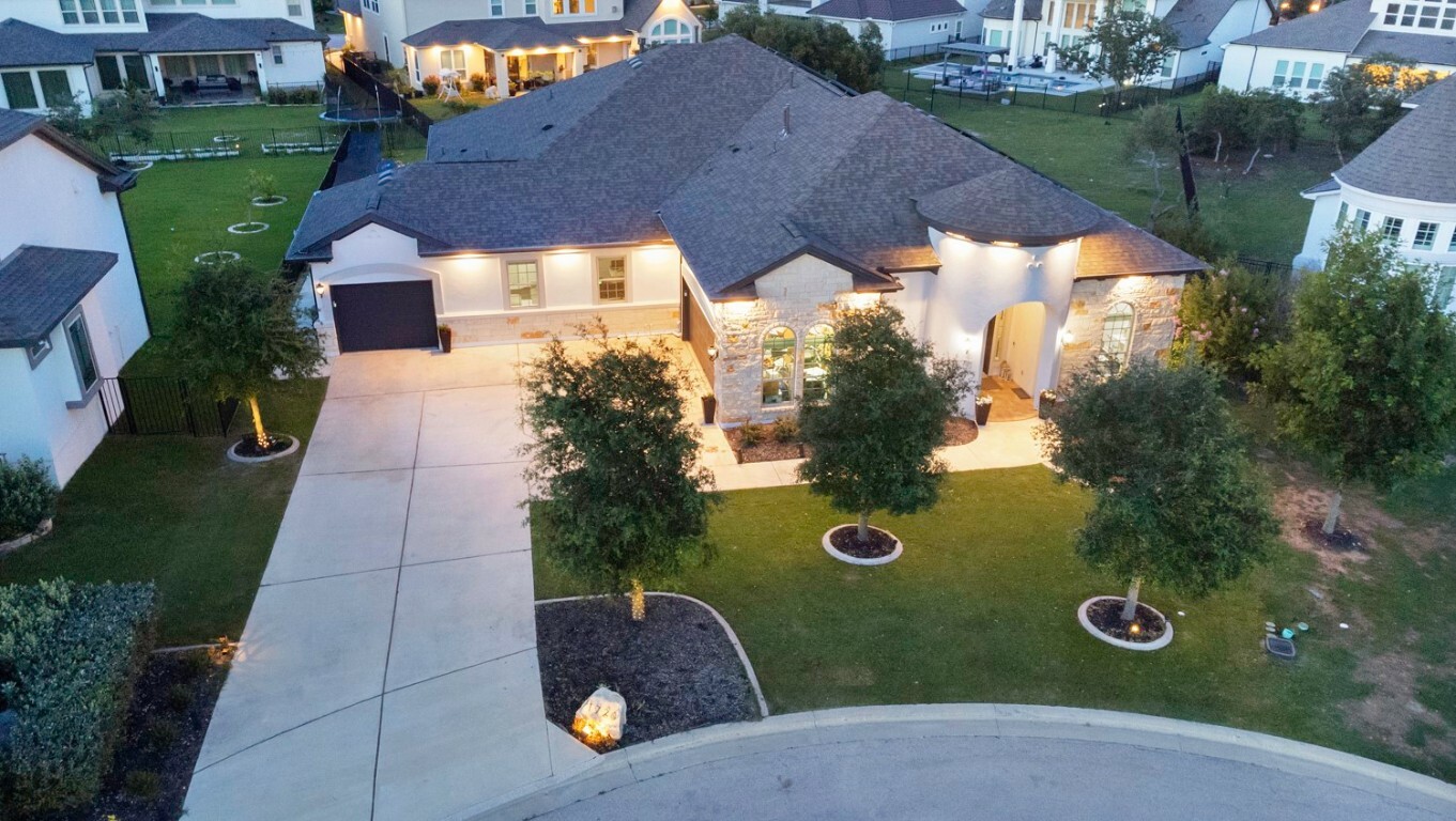 Property Photo: 1720 Boscello Court TX 78641