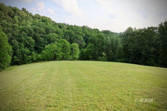 Property Photo: 72565 Cottrill Rd OH 45695