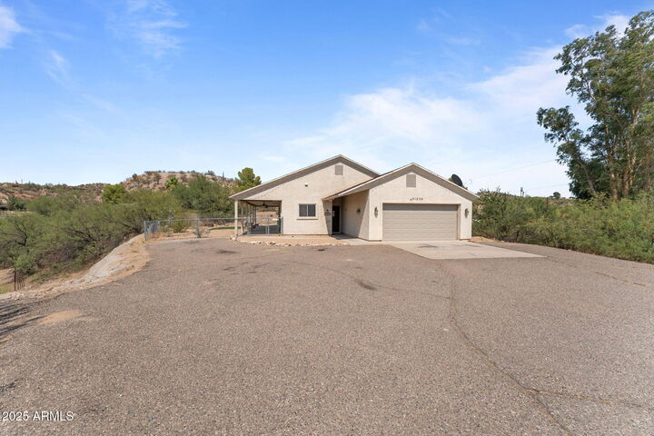 Property Photo:  51224 N Mockingbird Road  AZ 85390 