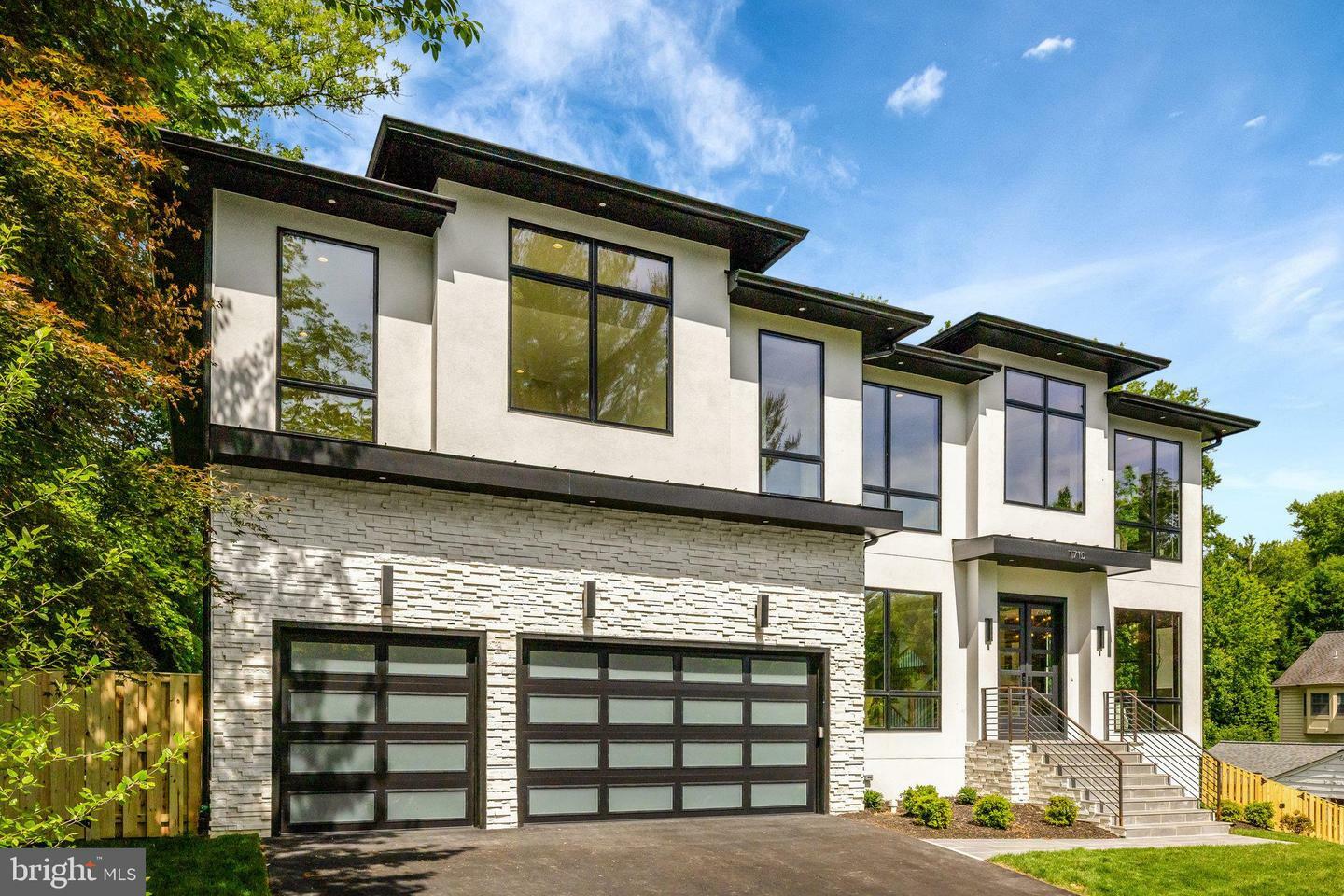 Property Photo: 1710 Fairview Avenue VA 22101
