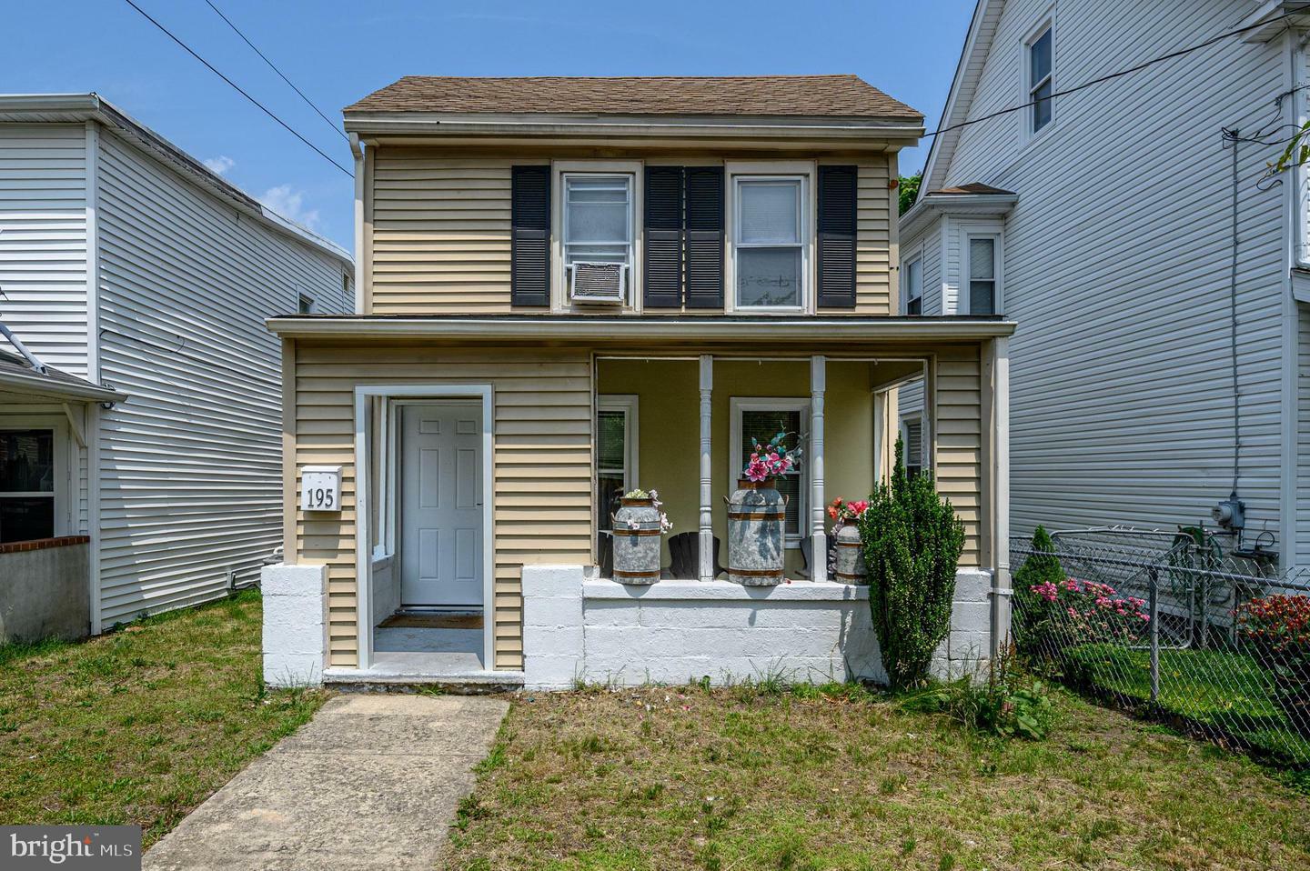 195 Washington Street  Mount Holly NJ 08060 photo