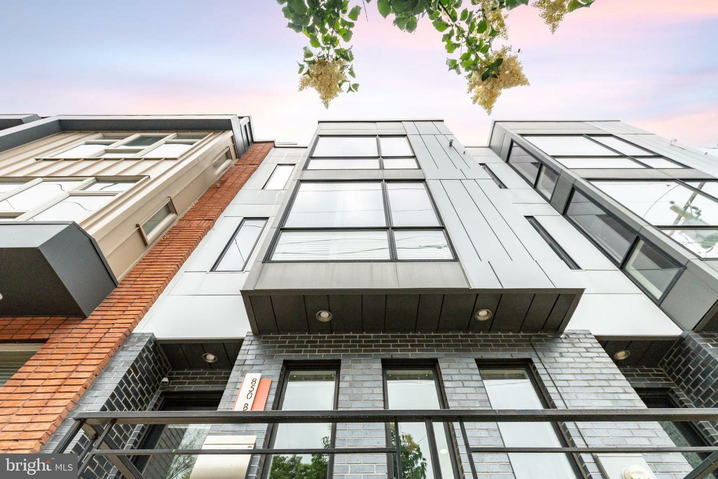 Property Photo: 850 N 4th Street 2 PA 19123