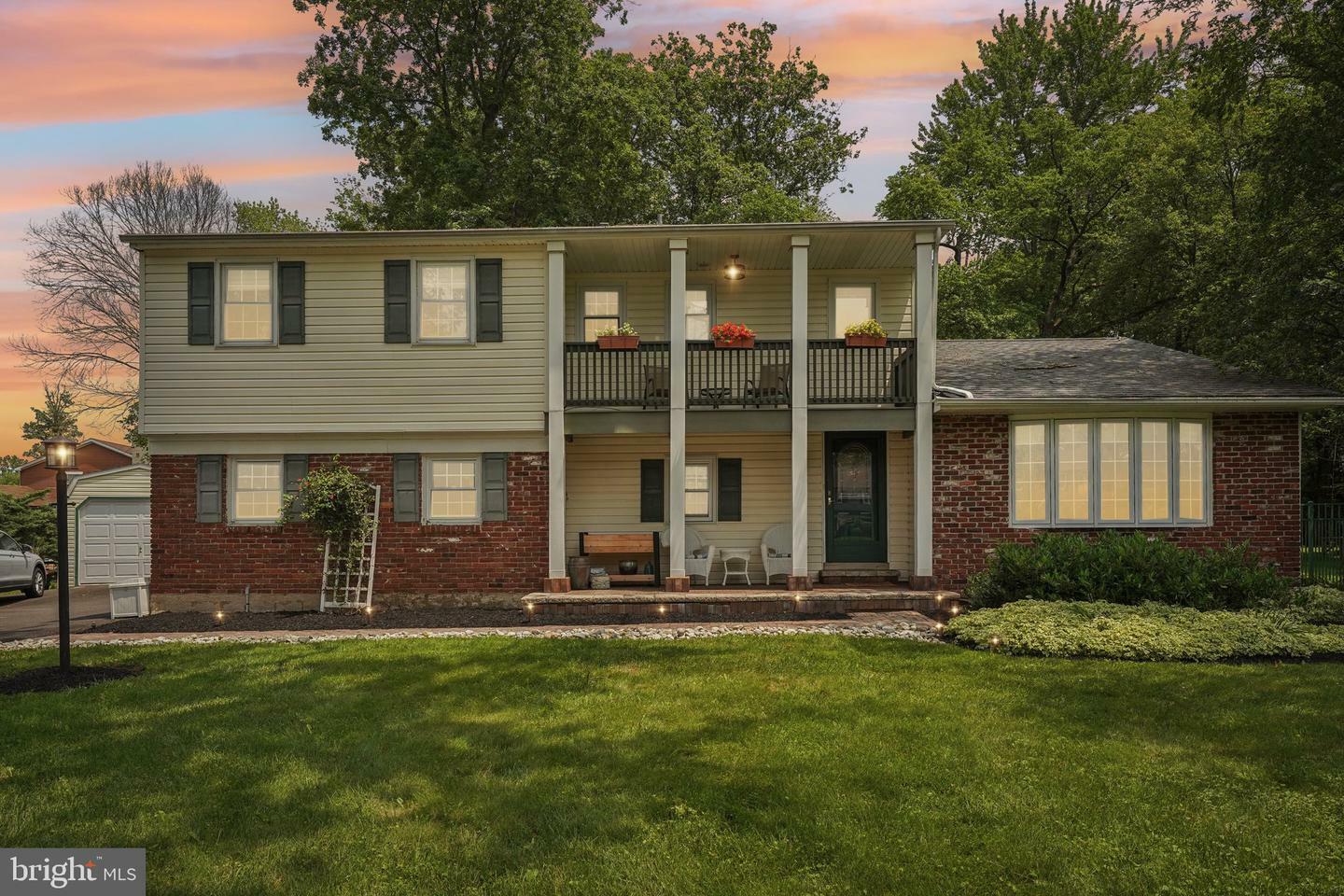 Property Photo: 2360 Chip Point PA 18976