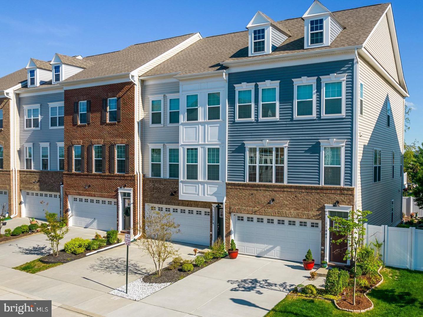 Property Photo: 11007 Blackburn Cove Lane VA 20109
