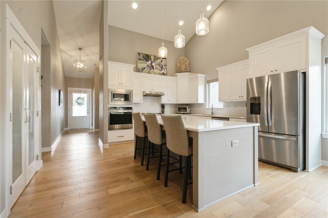 Property Photo: 1333 Forest Ridge Ct NE IA 52338