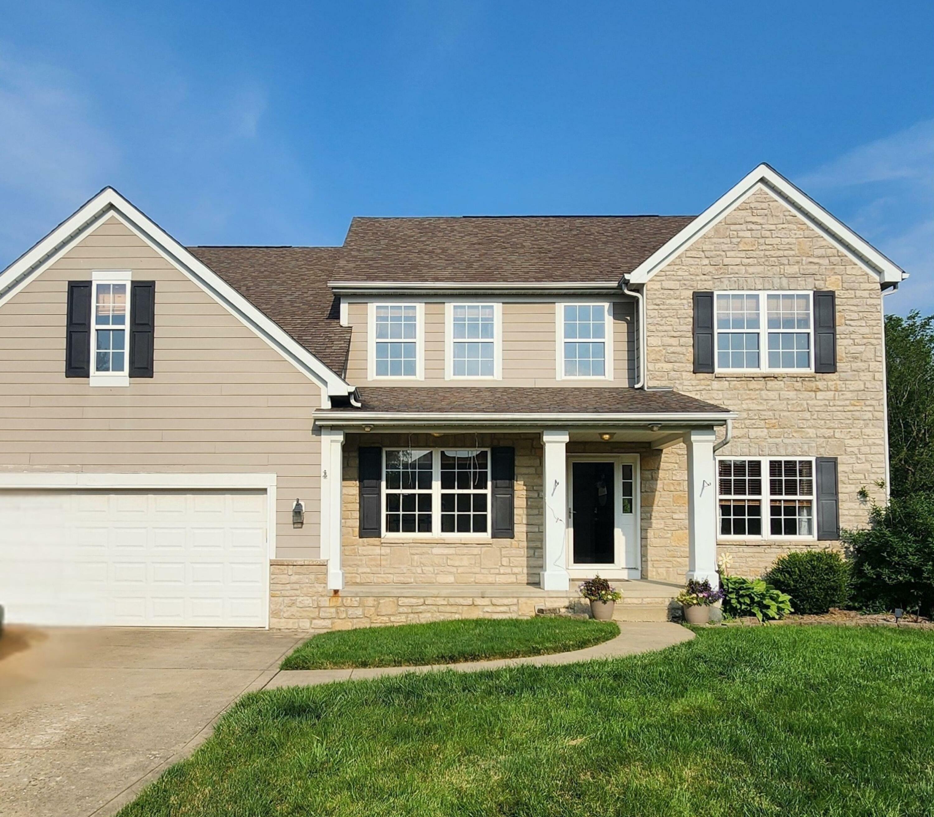 Property Photo: 2467 Roe Drive OH 43035