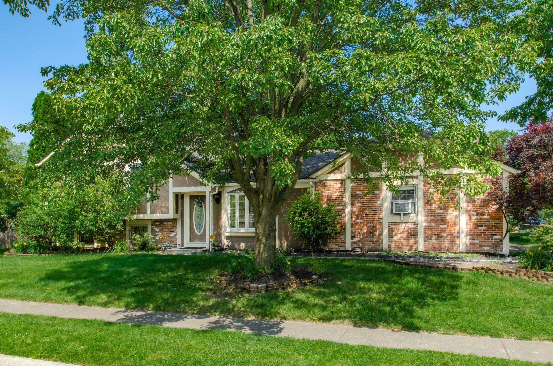 Property Photo: 7484 Blue Fox Lane OH 43235