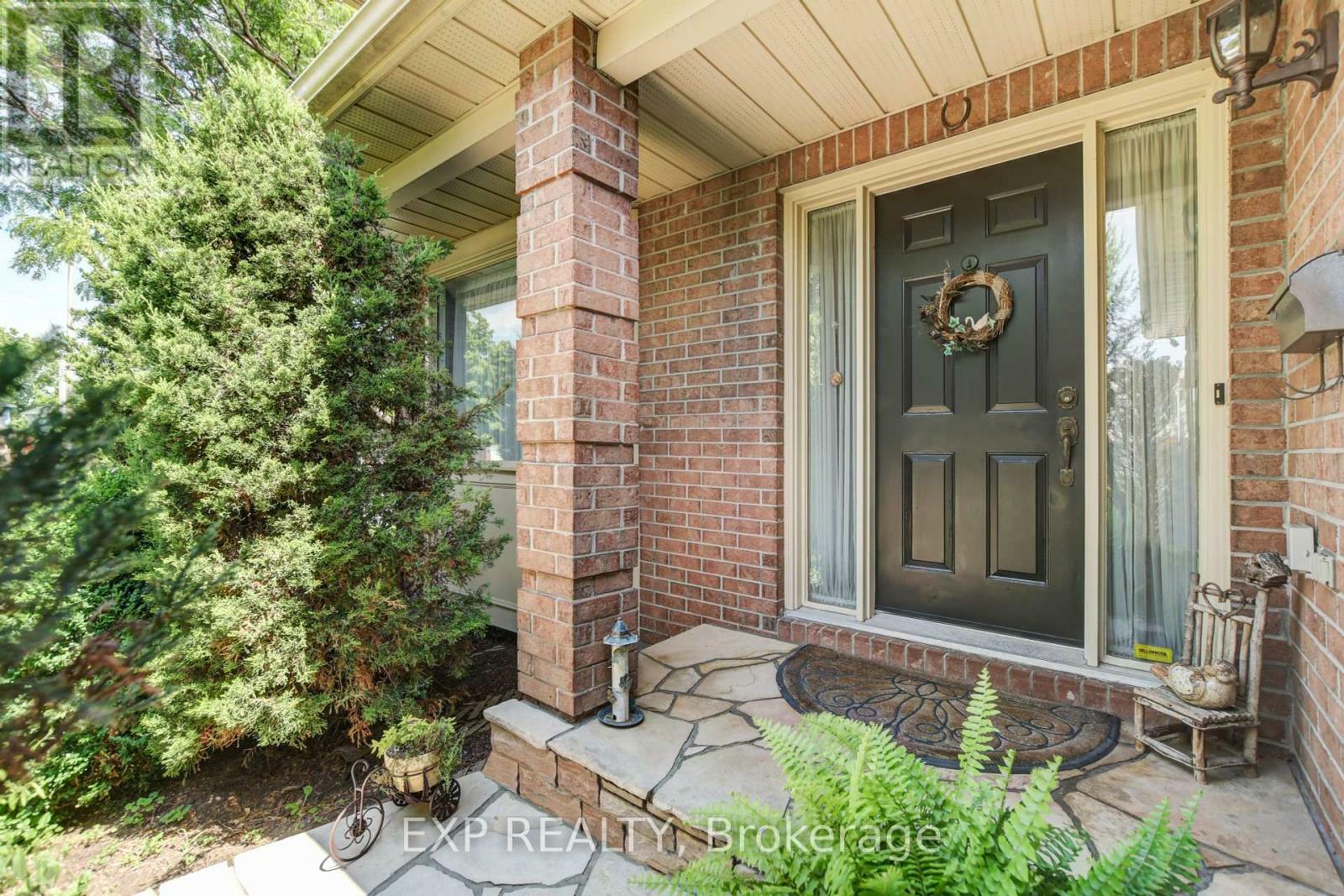 Photo de la propriété: 850 Adencliffe Drive ON K4A 2M9