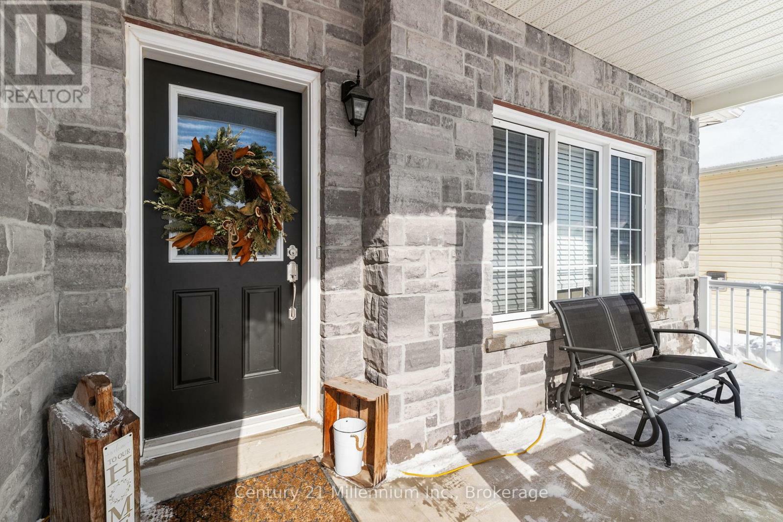 Property Photo: 14 Drysdale Drive ON L0L 1P0