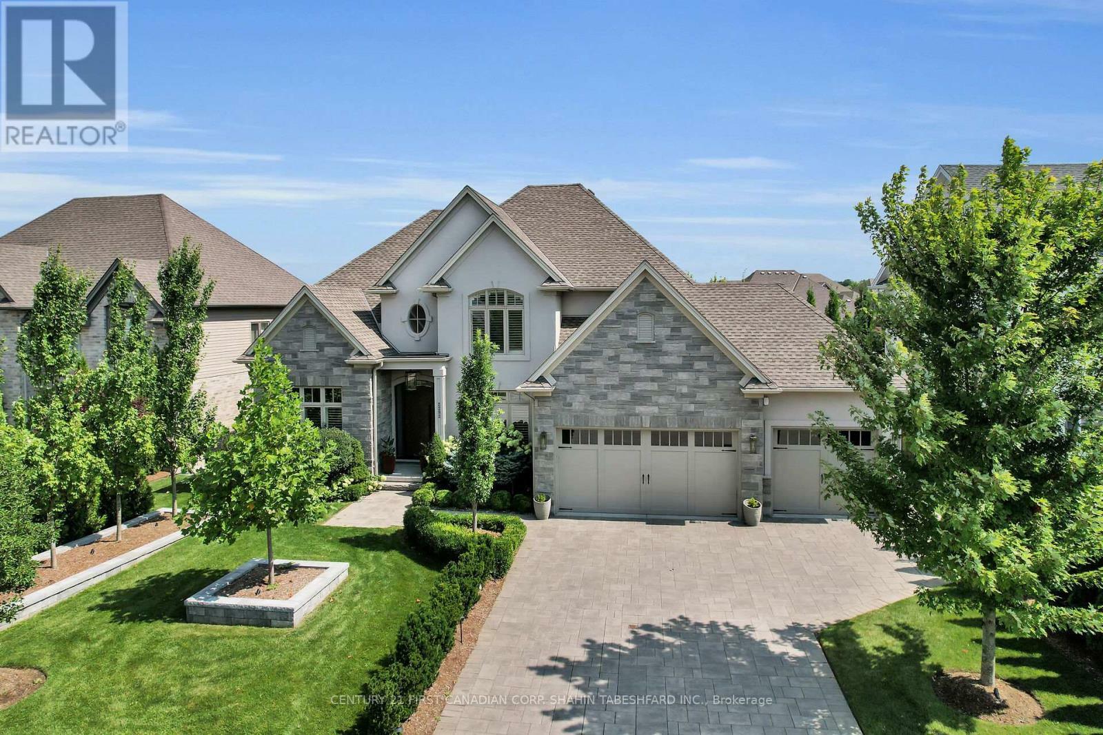 Property Photo: 2252 Waterside Terrace ON N6G 0M1