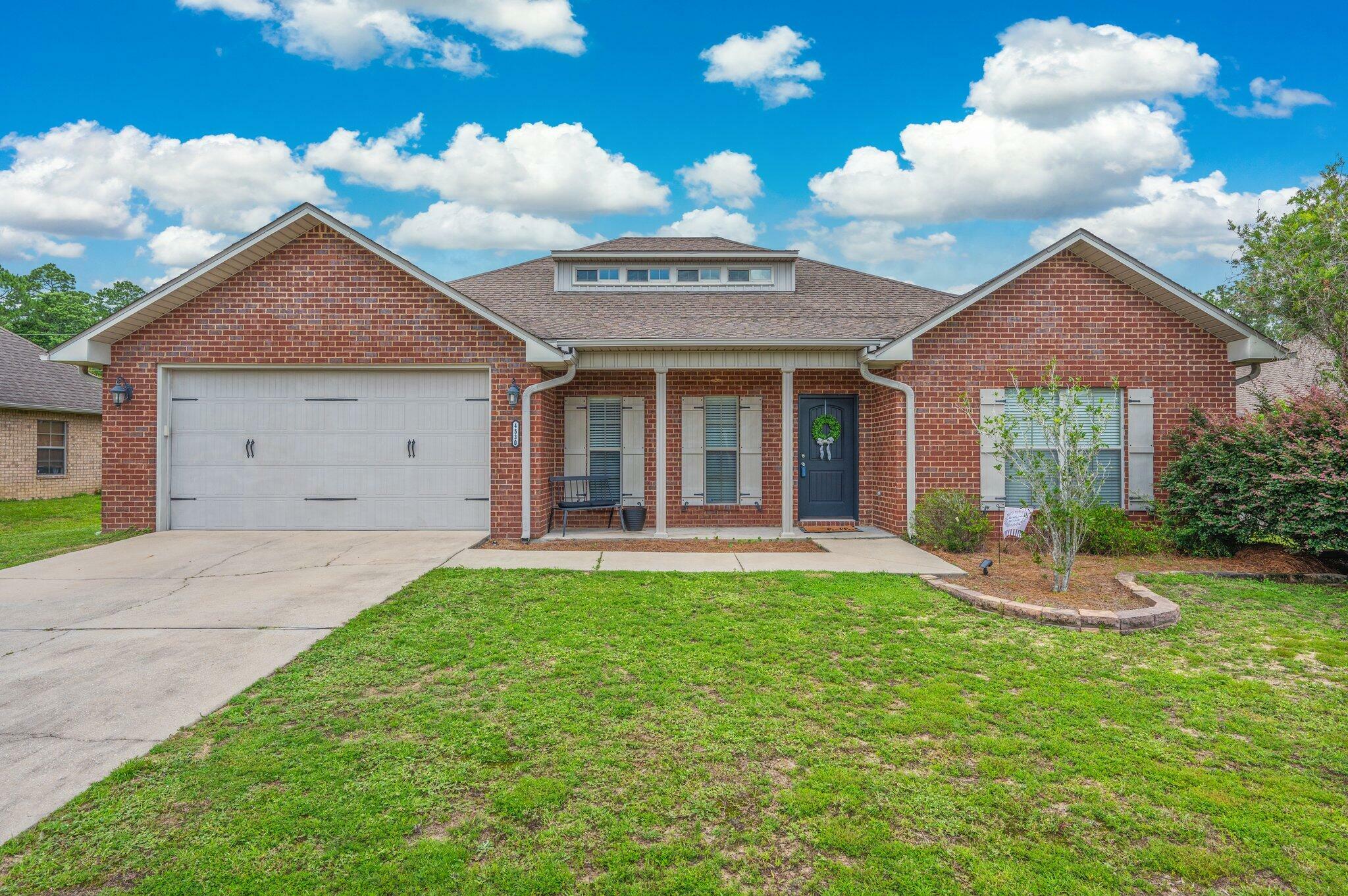 Property Photo: 4530 Annabelle Lane FL 32539