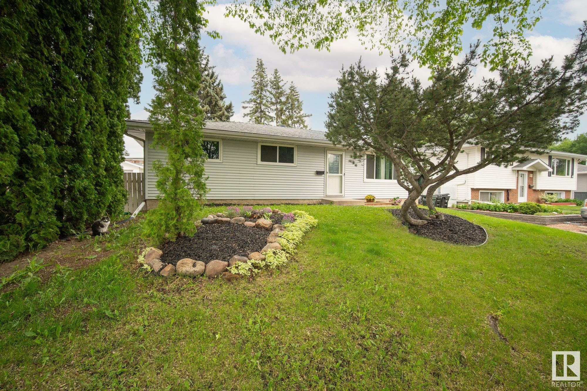 44 Marion Drive  Sherwood Park AB T8A 0M1 photo