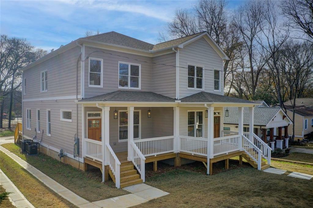 Property Photo: 1240 Oakland Terrace SW B GA 30310