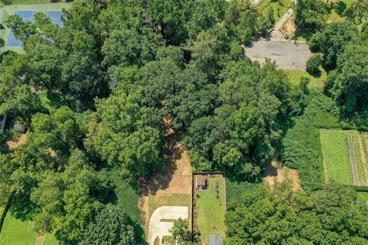 Property Photo:  1240 Oakland Terrace SW B  GA 30310 