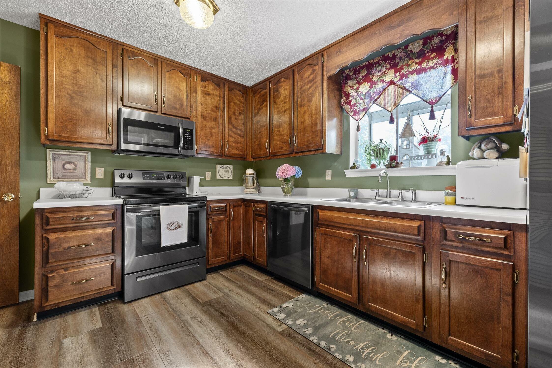 Property Photo: 9316 Branford Drive TN 37379