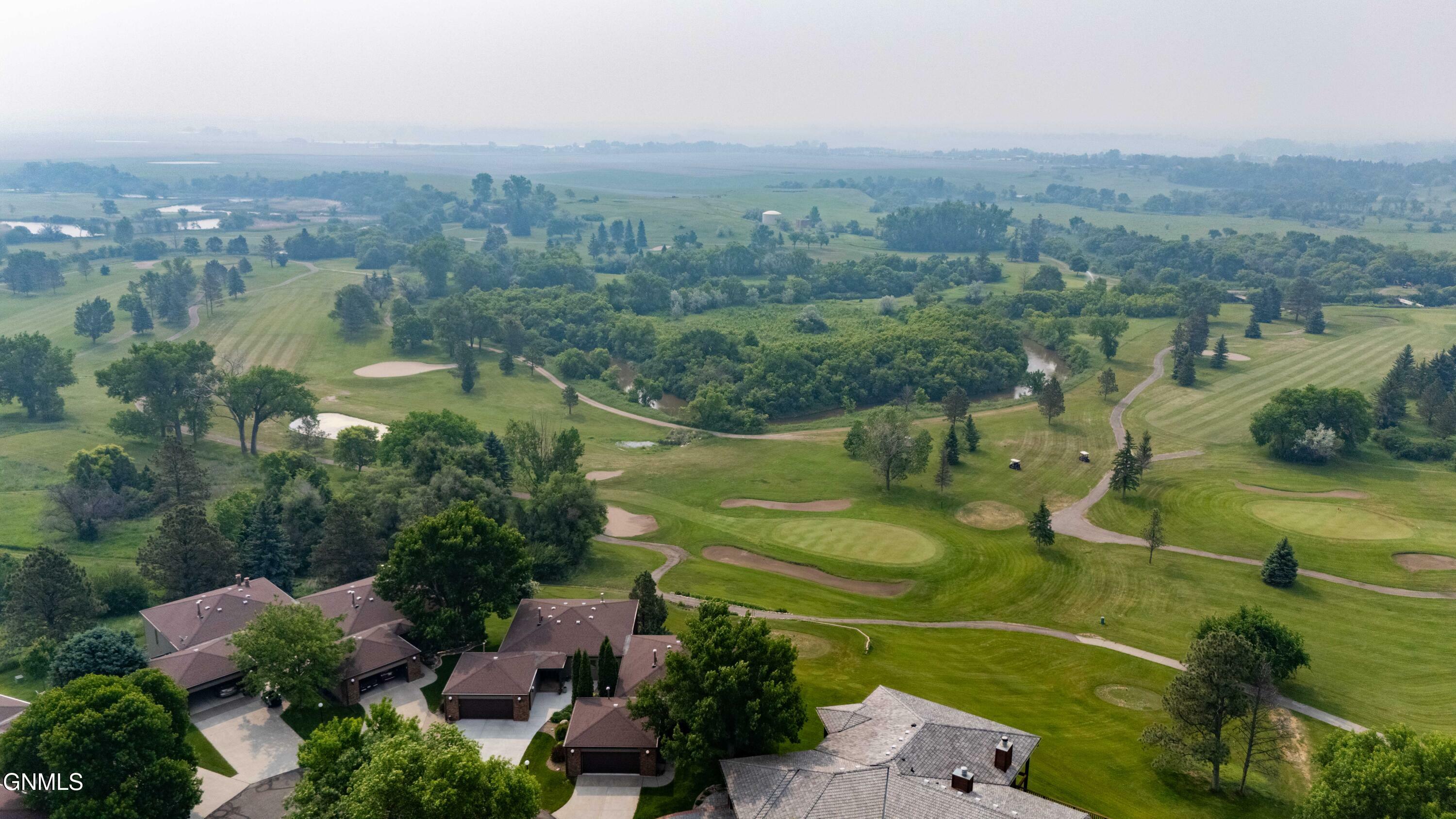 Property Photo: 120 Fairway Court ND 58501