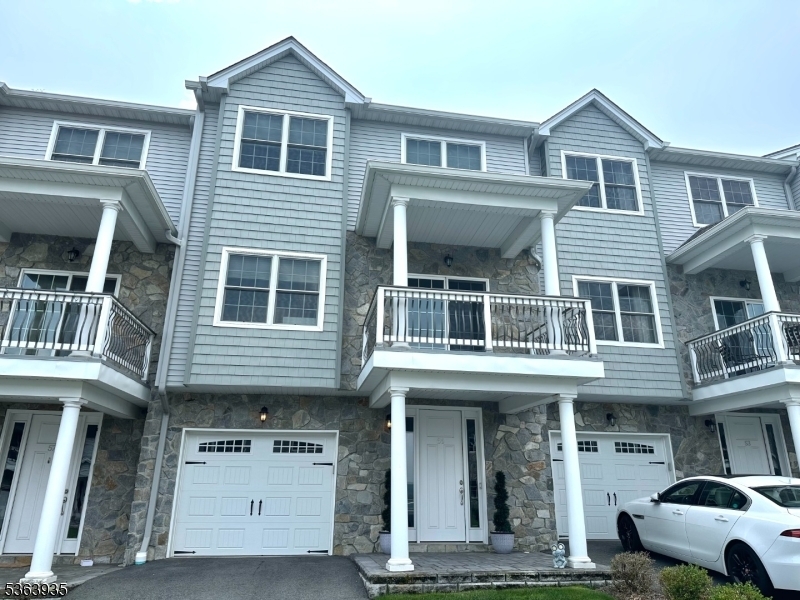 55 Halina Ln  Butler Boro NJ 07405 photo
