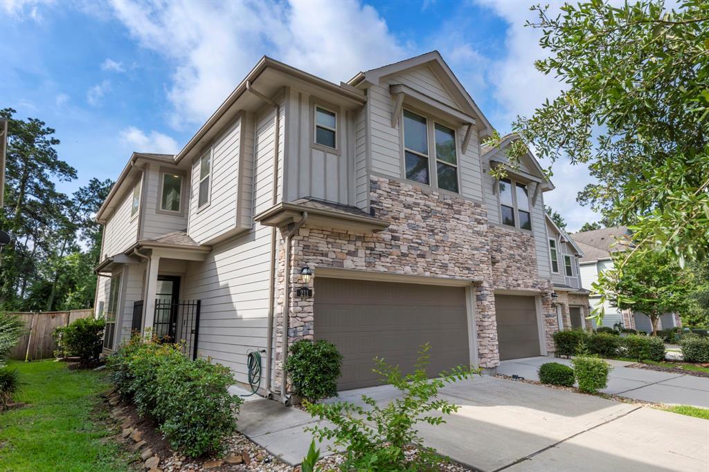 Property Photo: 211 Moon Dance Court TX 77304