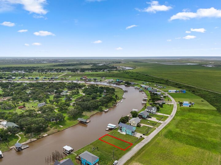 Property Photo:  7 County Road 291 Road  TX 77414 