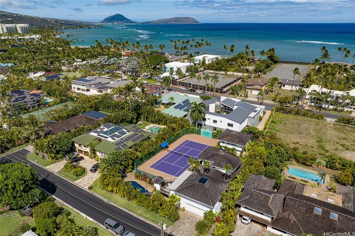 4745 Aukai Avenue  Honolulu HI 96816 photo
