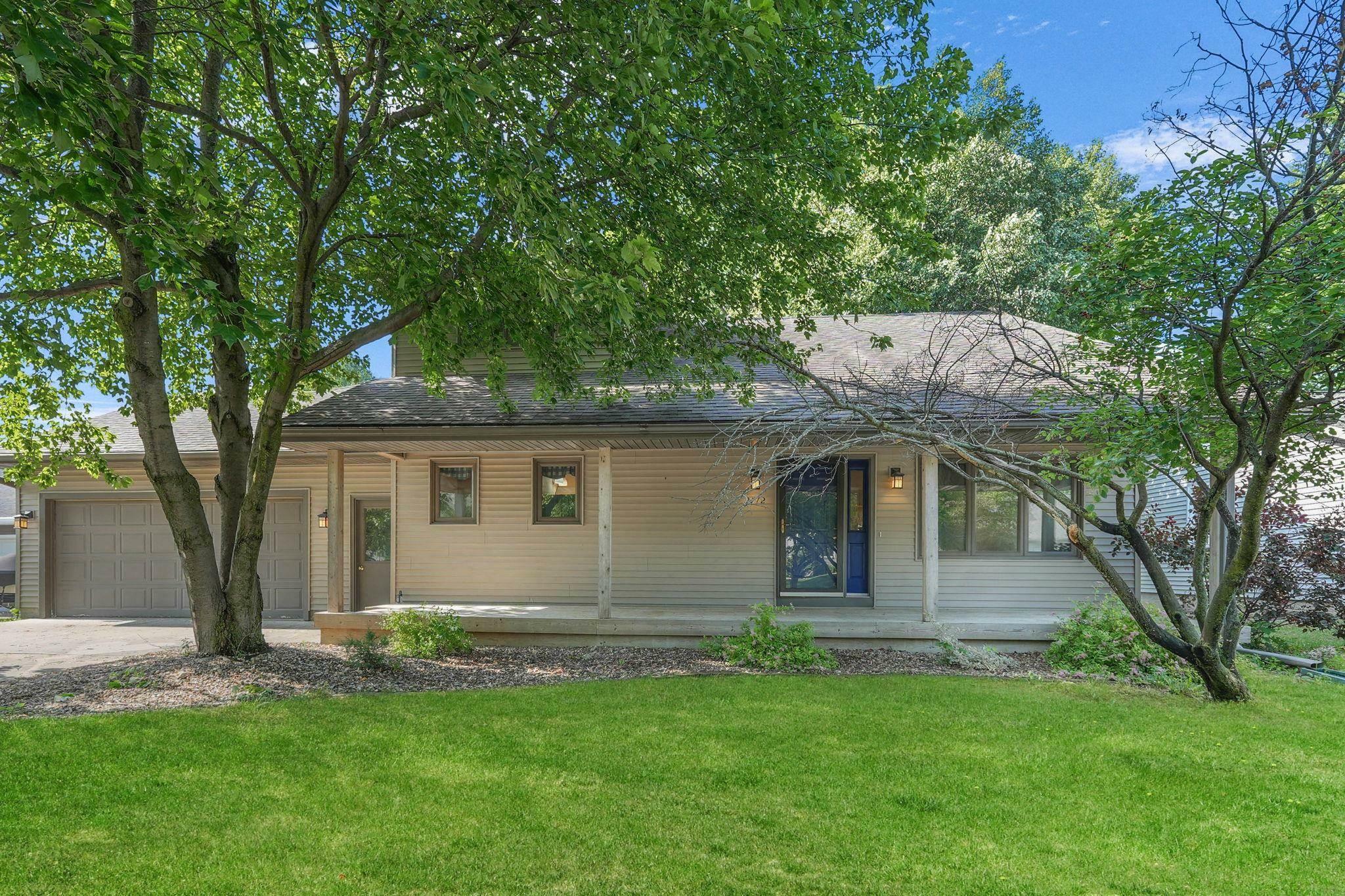 2712 Ryan Drive  Cedar Falls IA 50613 photo