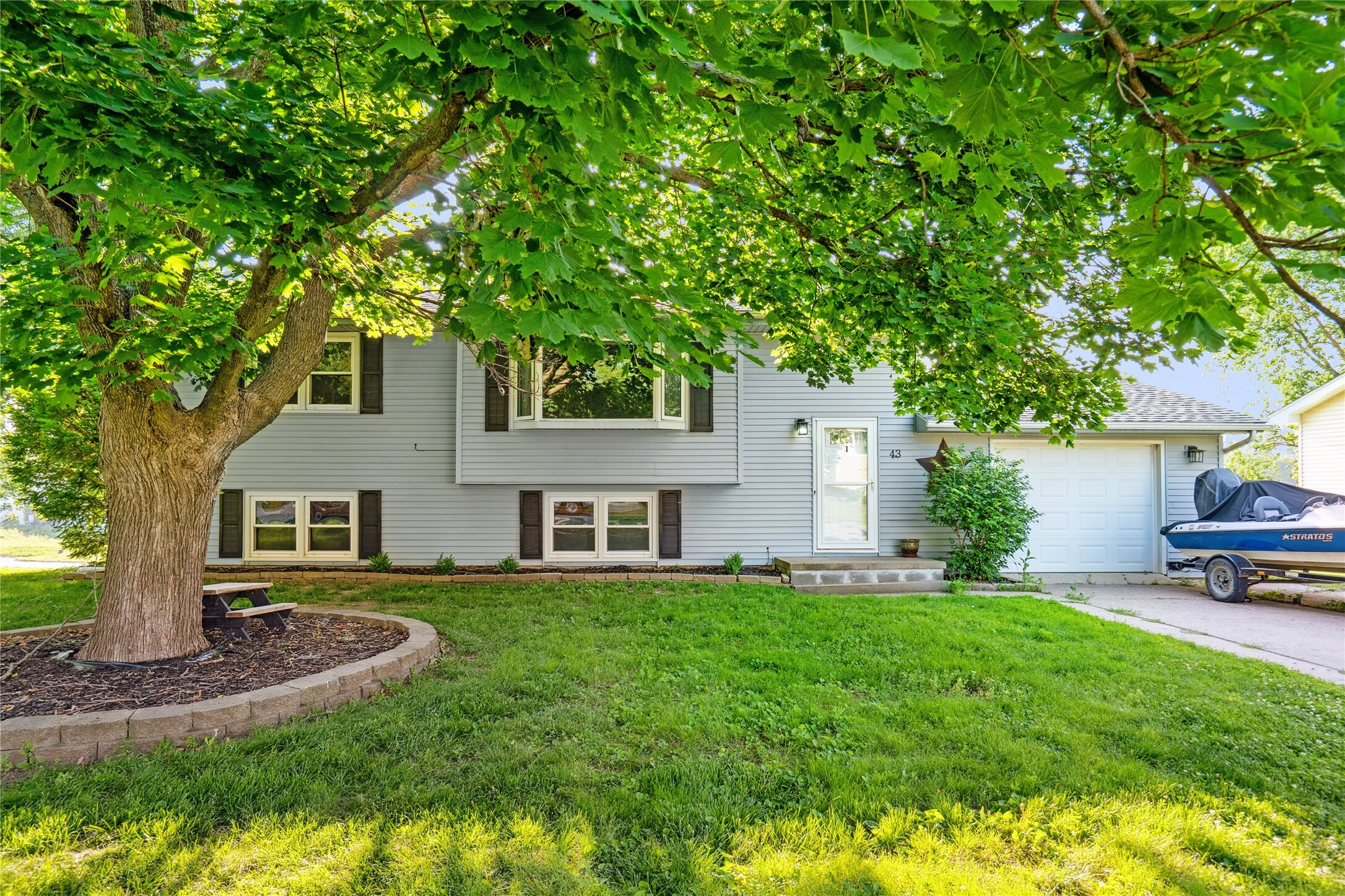Property Photo: 43 Constitution Boulevard IA 50327