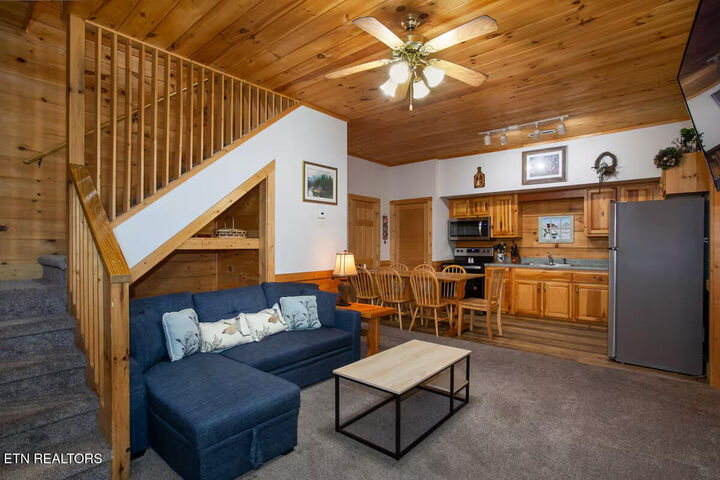 Property Photo: 653 Eagles Blvd Way TN 37863